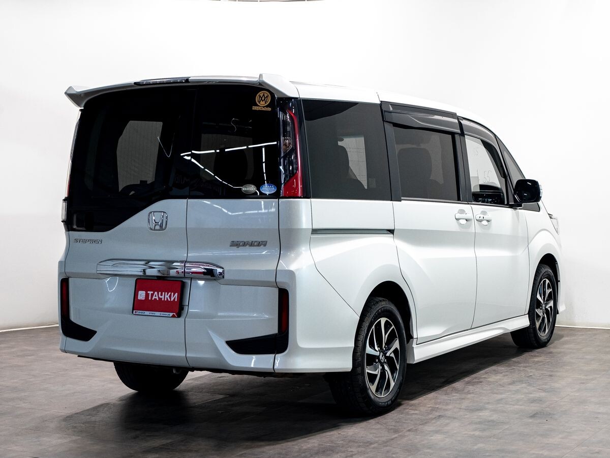 Honda Stepwgn 2020 - фото автомобиля