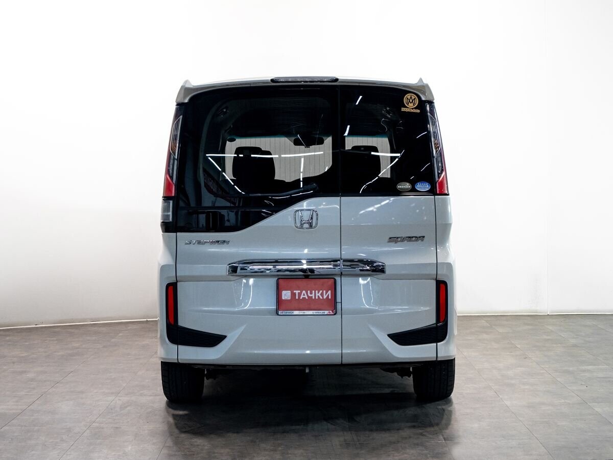 Honda Stepwgn 2020 - фото автомобиля