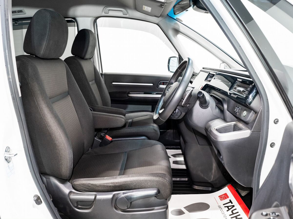 Honda Stepwgn 2020 - фото автомобиля