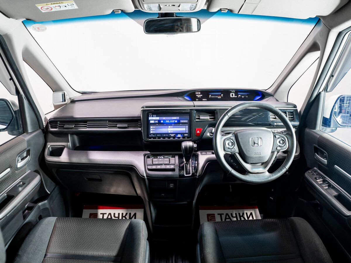Honda Stepwgn 2020 - фото автомобиля