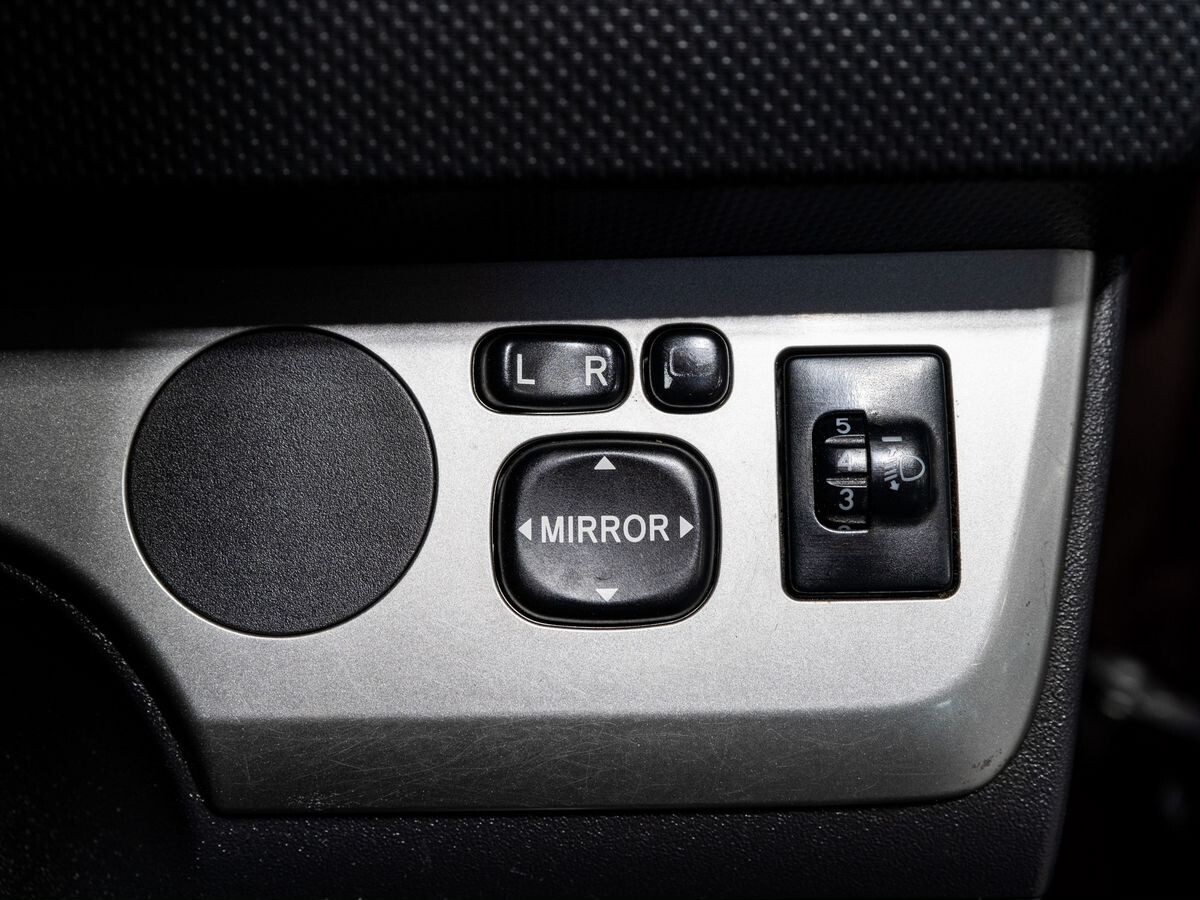 Toyota Corolla Rumion 2010 - фото автомобиля