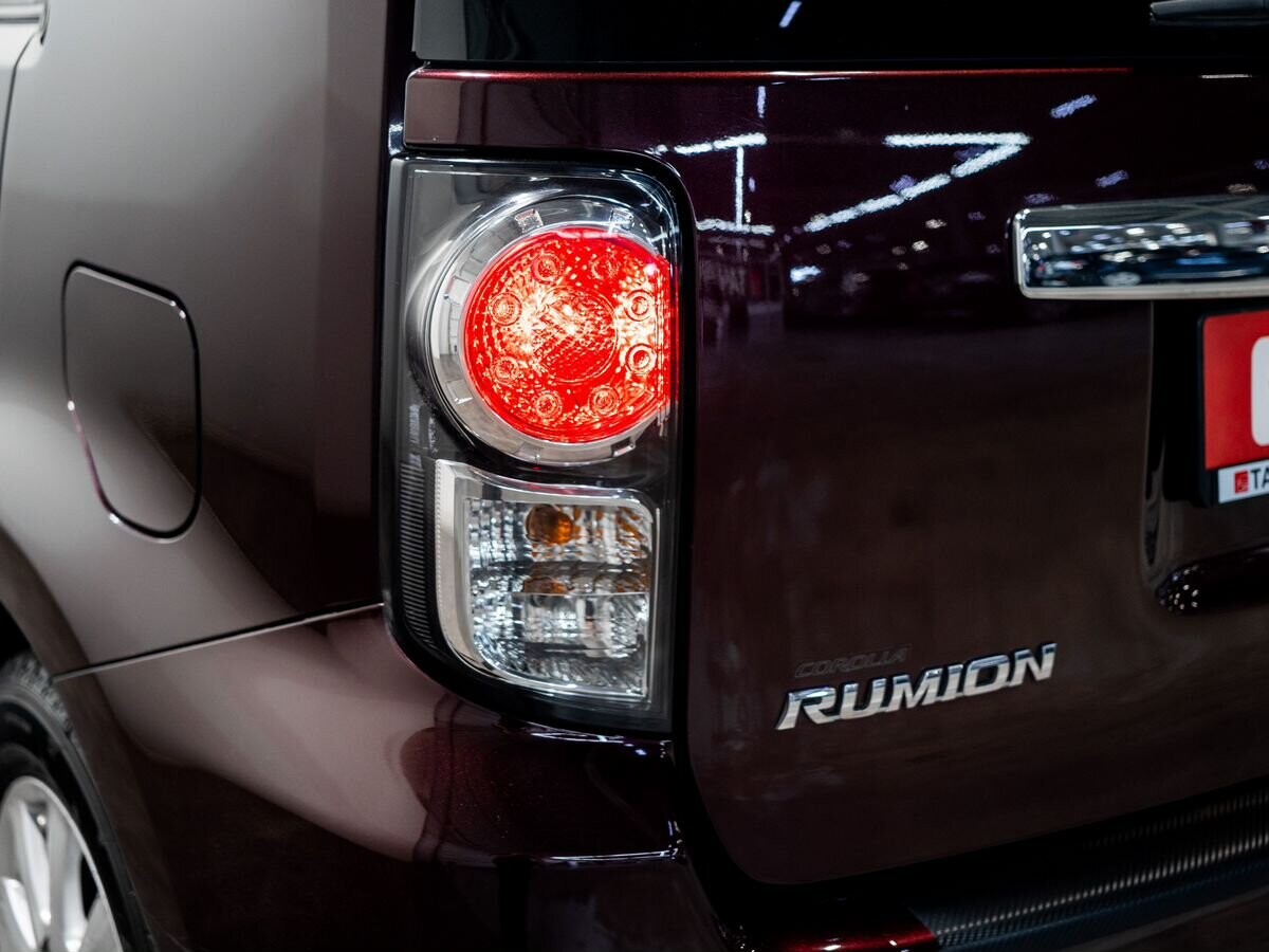 Toyota Corolla Rumion 2010 - фото автомобиля
