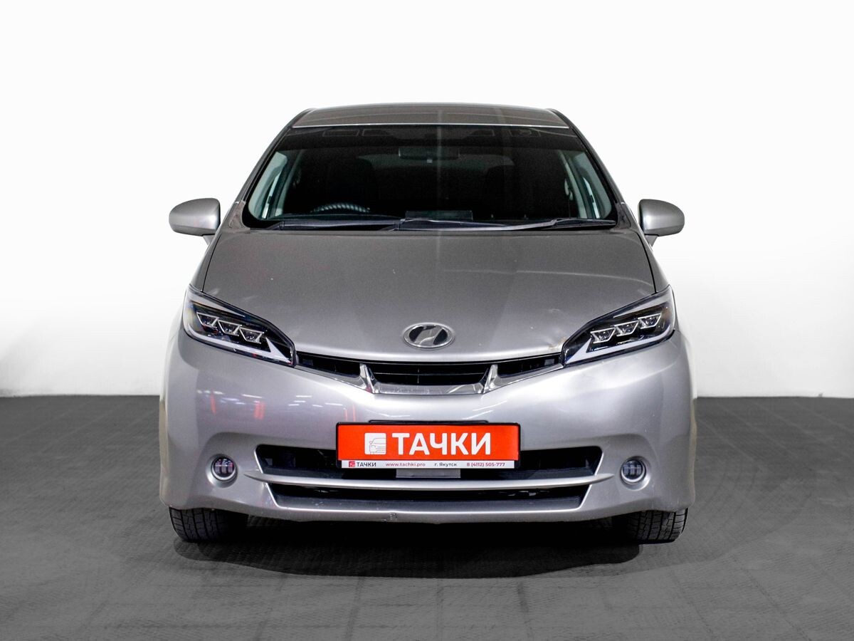 Toyota Wish 2009 - фото автомобиля