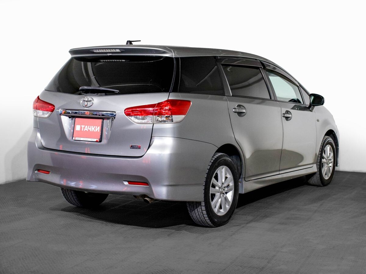 Toyota Wish 2009 - фото автомобиля