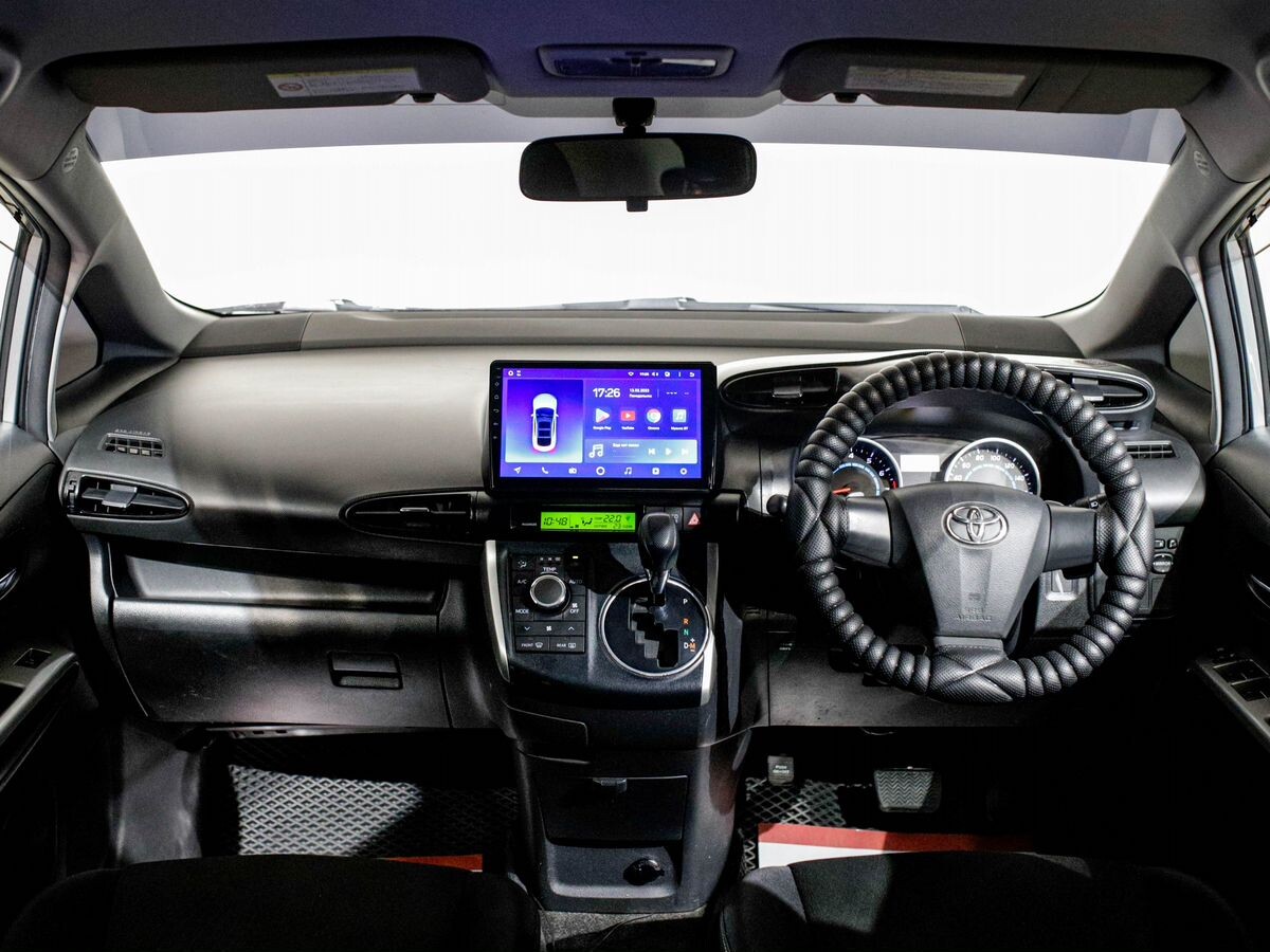 Toyota Wish 2009 - фото автомобиля
