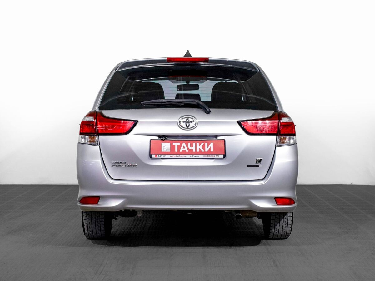 Toyota Corolla Fielder 2017 - фото автомобиля
