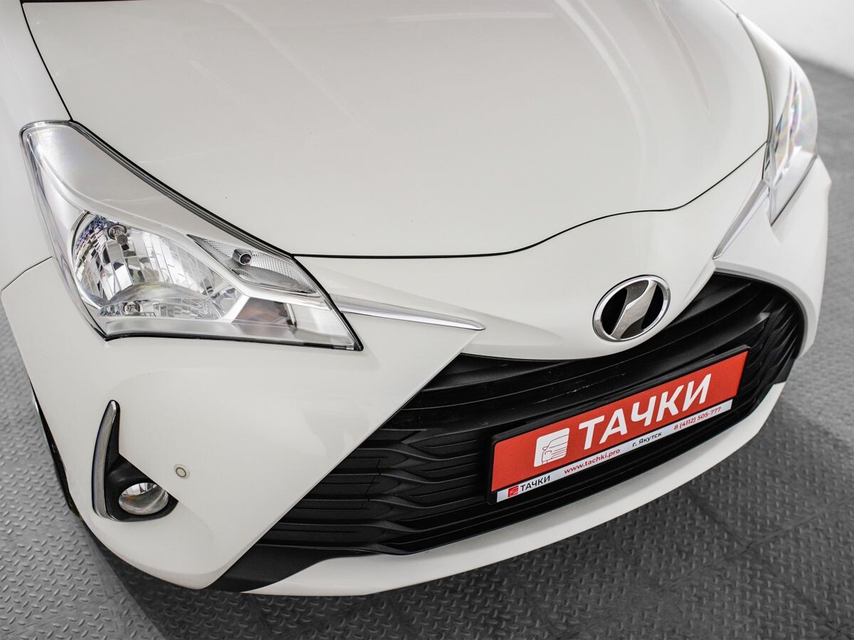 Toyota Vitz 2018 - фото автомобиля