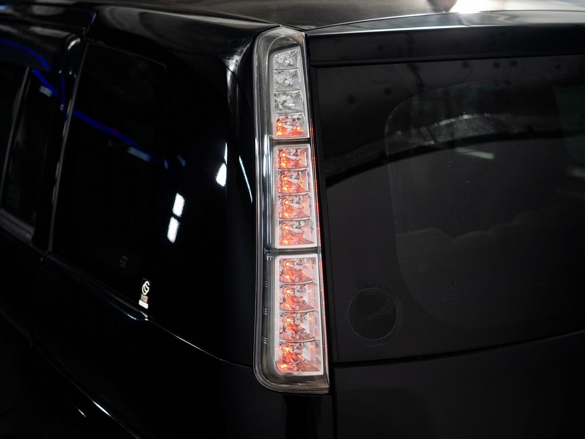 Toyota Isis 2013 - фото автомобиля
