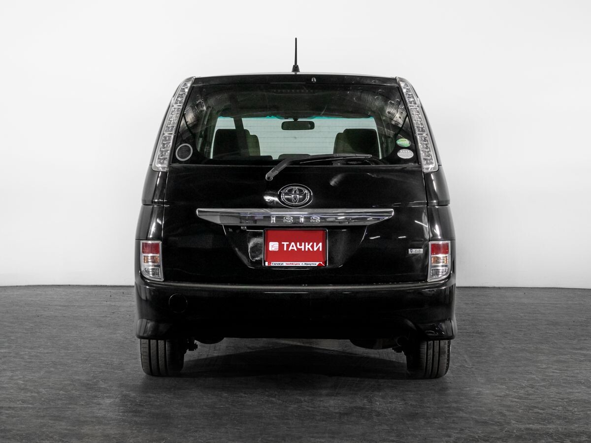 Toyota Isis 2013 - фото автомобиля