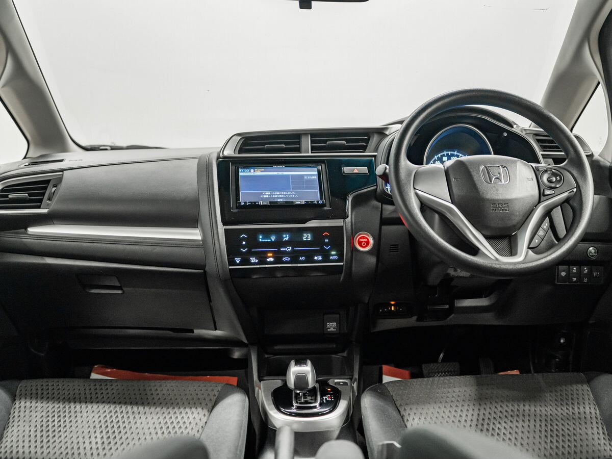 Honda Fit 2018 - фото автомобиля