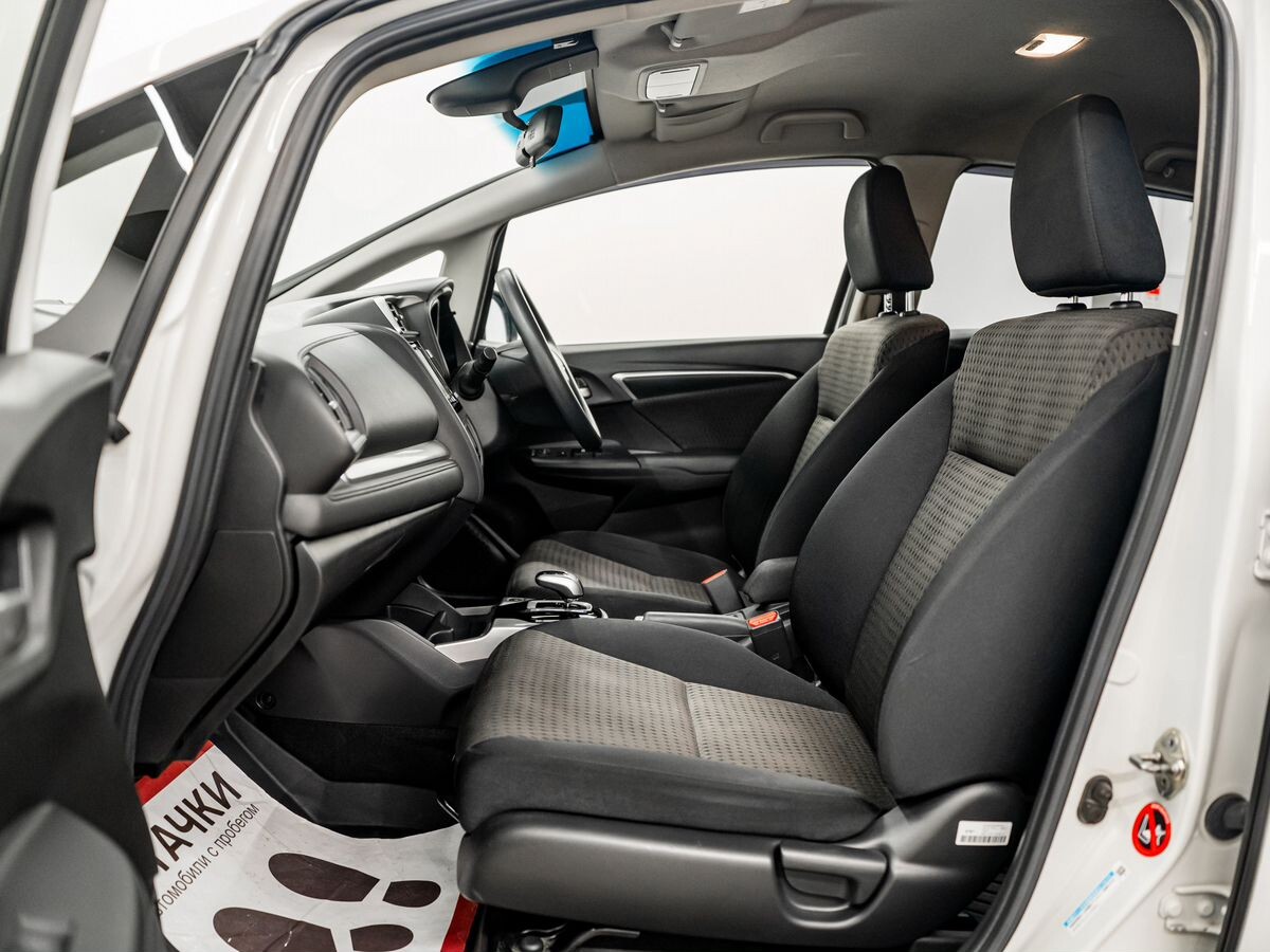 Honda Fit 2018 - фото автомобиля