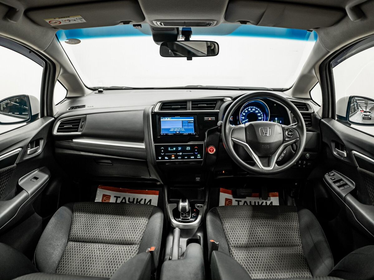 Honda Fit 2018 - фото автомобиля