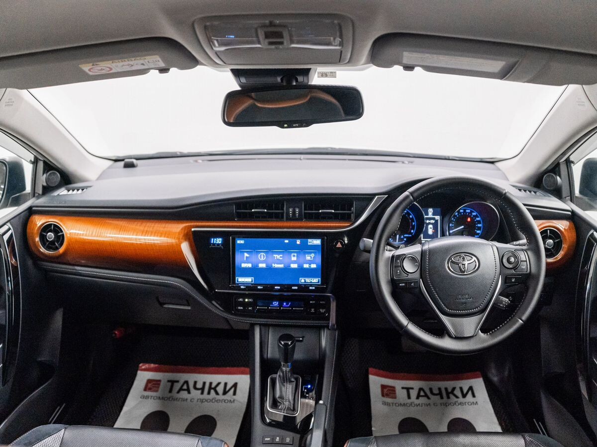Toyota Auris 2016 - фото автомобиля