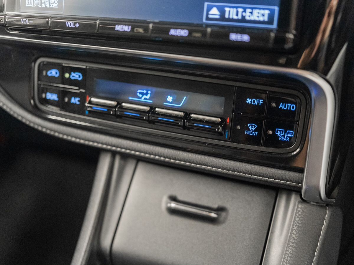 Toyota Auris 2016 - фото автомобиля