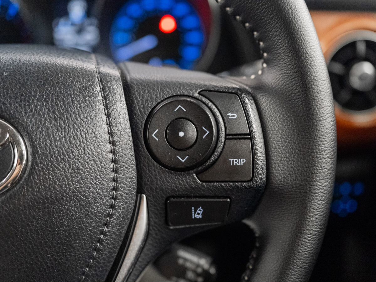 Toyota Auris 2016 - фото автомобиля