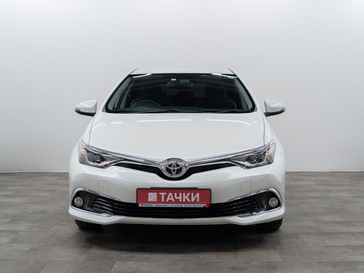 Toyota Auris 2016 - фото автомобиля