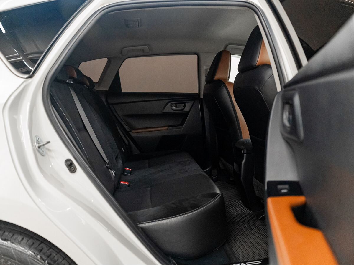 Toyota Auris 2016 - фото автомобиля