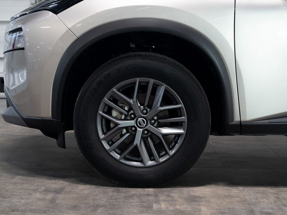 Nissan X-Trail 2021 - фото автомобиля