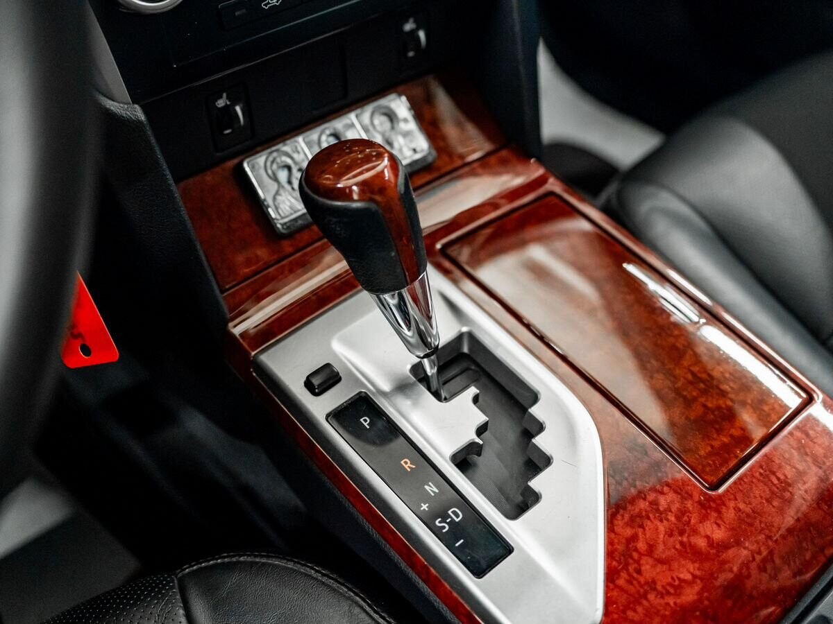 Toyota Camry 2012 - фото автомобиля