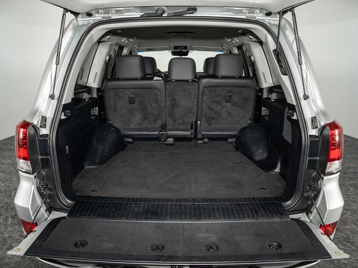 Toyota Land Cruiser 2019 - фото автомобиля