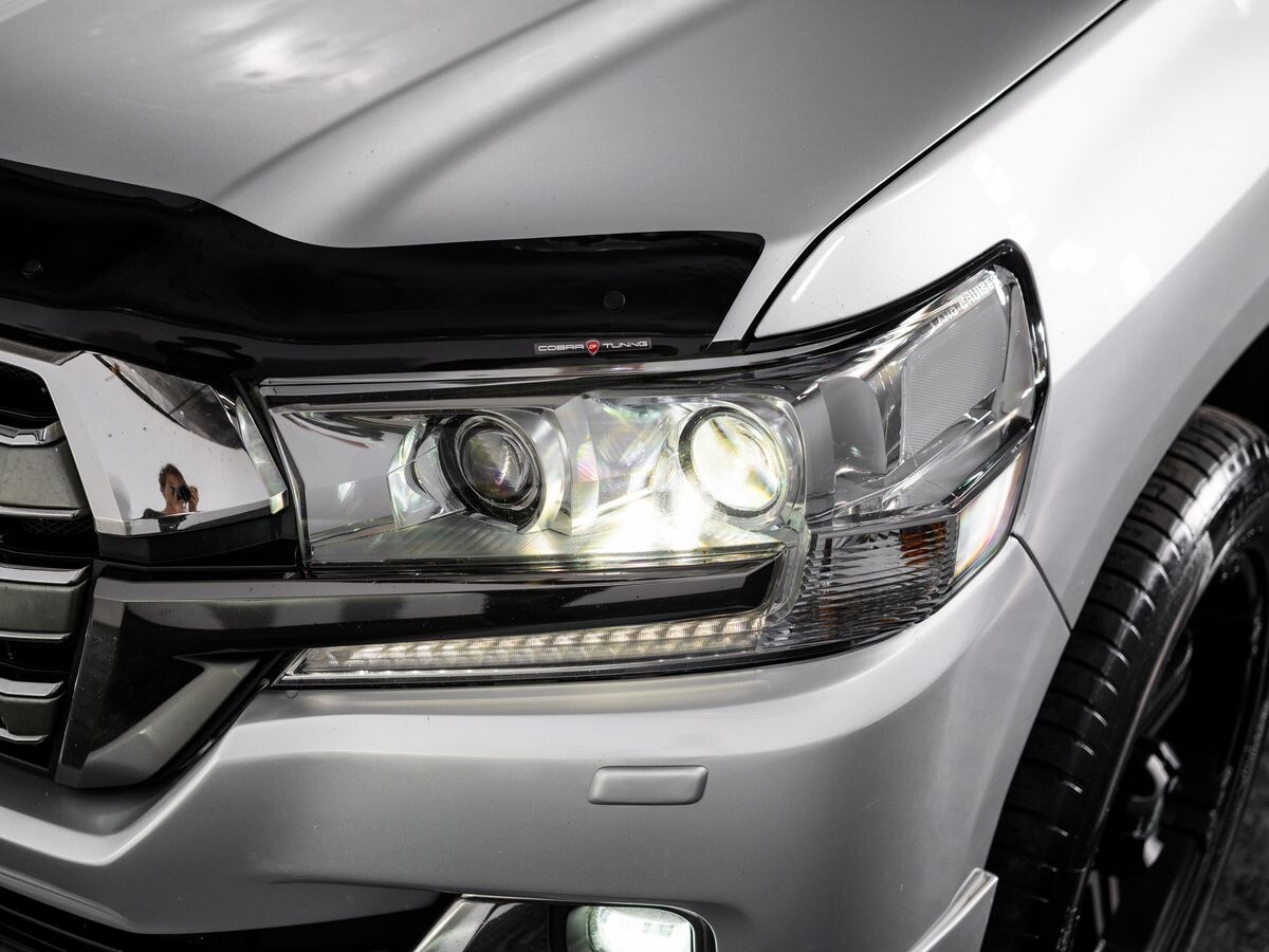 Toyota Land Cruiser 2019 - фото автомобиля