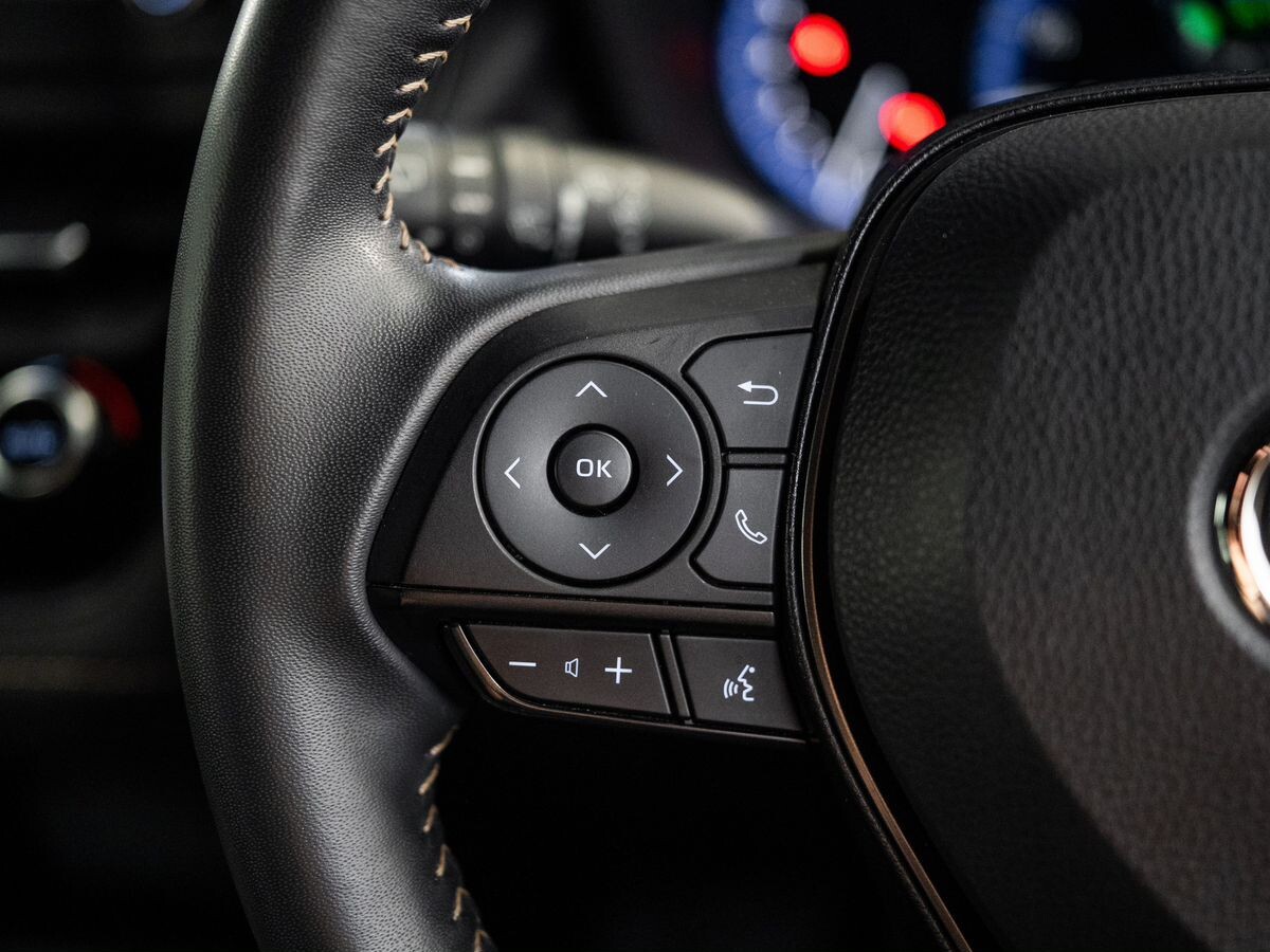 Toyota Corolla 2021 - фото автомобиля