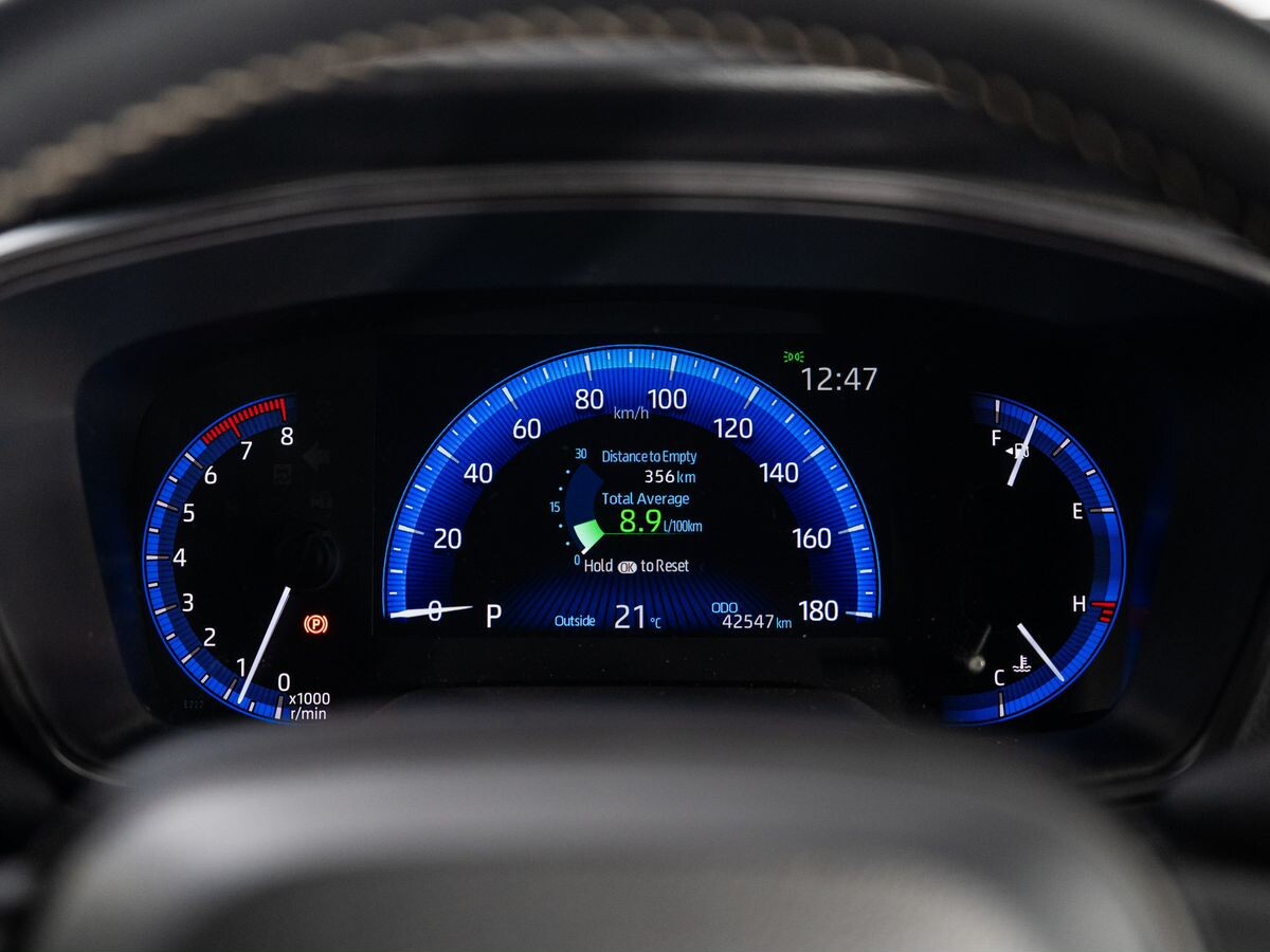 Toyota Corolla 2021 - фото автомобиля