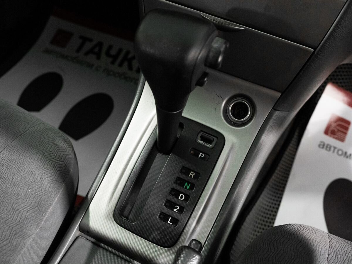 Toyota Corolla 2005 - фото автомобиля