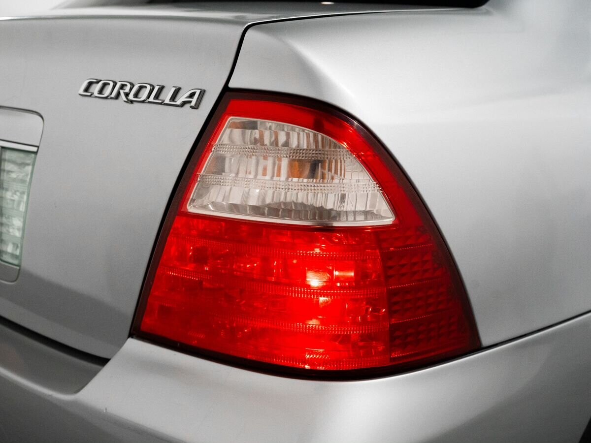 Toyota Corolla 2005 - фото автомобиля