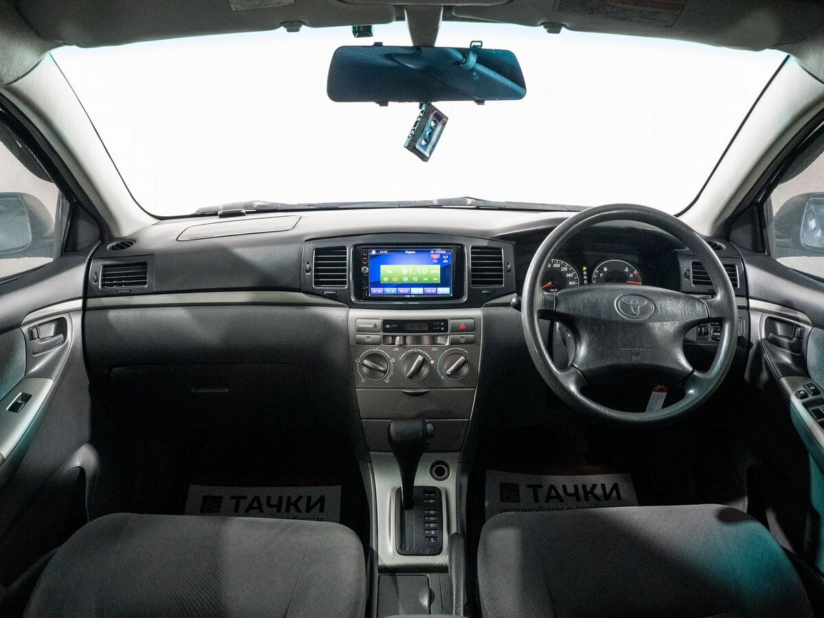 Toyota Corolla 2005 - фото автомобиля