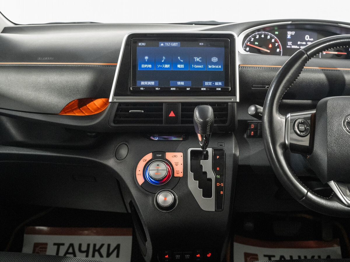 Toyota Sienta 2021 - фото автомобиля