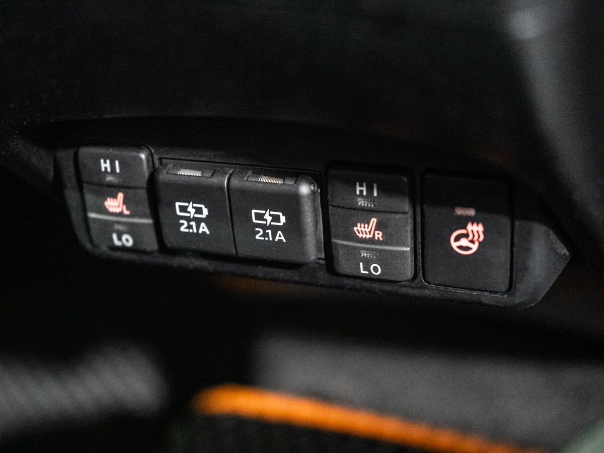 Toyota Sienta 2021 - фото автомобиля