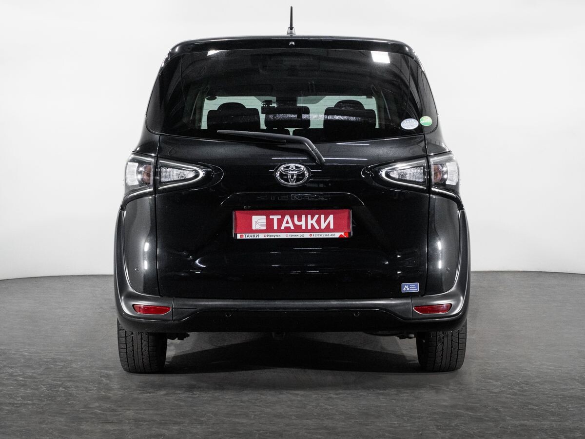 Toyota Sienta 2021 - фото автомобиля