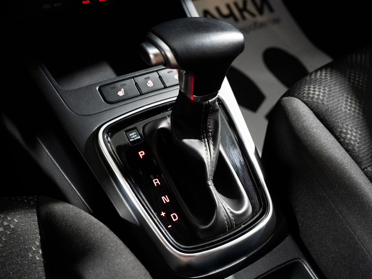 Kia Rio 2019 - фото автомобиля