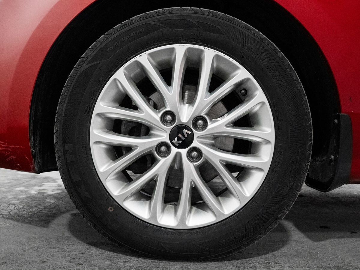 Kia Rio 2019 - фото автомобиля