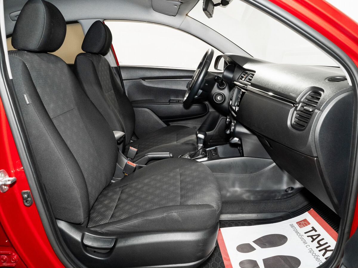 Kia Rio 2019 - фото автомобиля