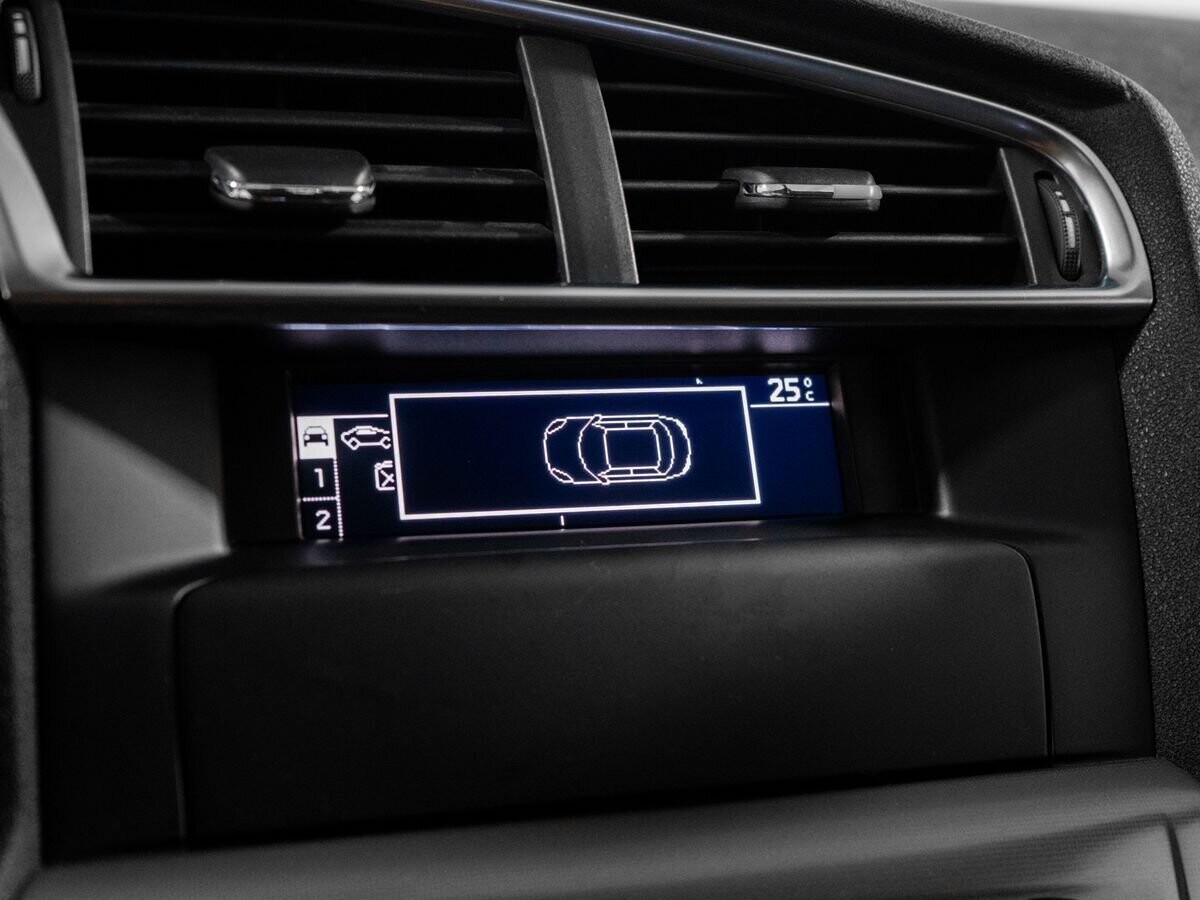 Citroen C4 2015 - фото автомобиля