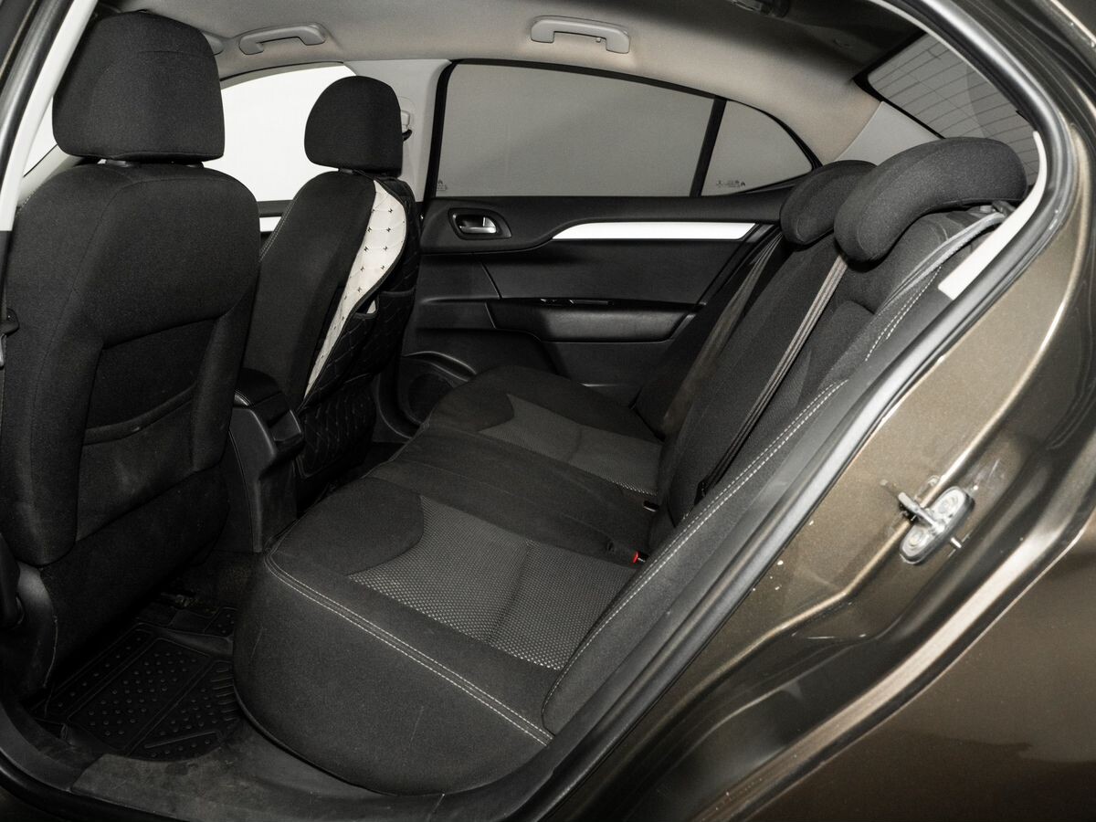 Citroen C4 2015 - фото автомобиля