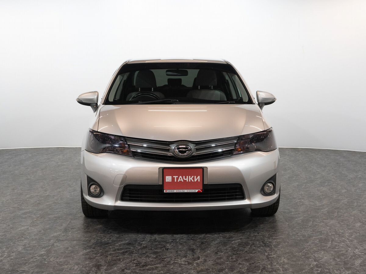 Toyota Corolla Axio 2012 - фото автомобиля