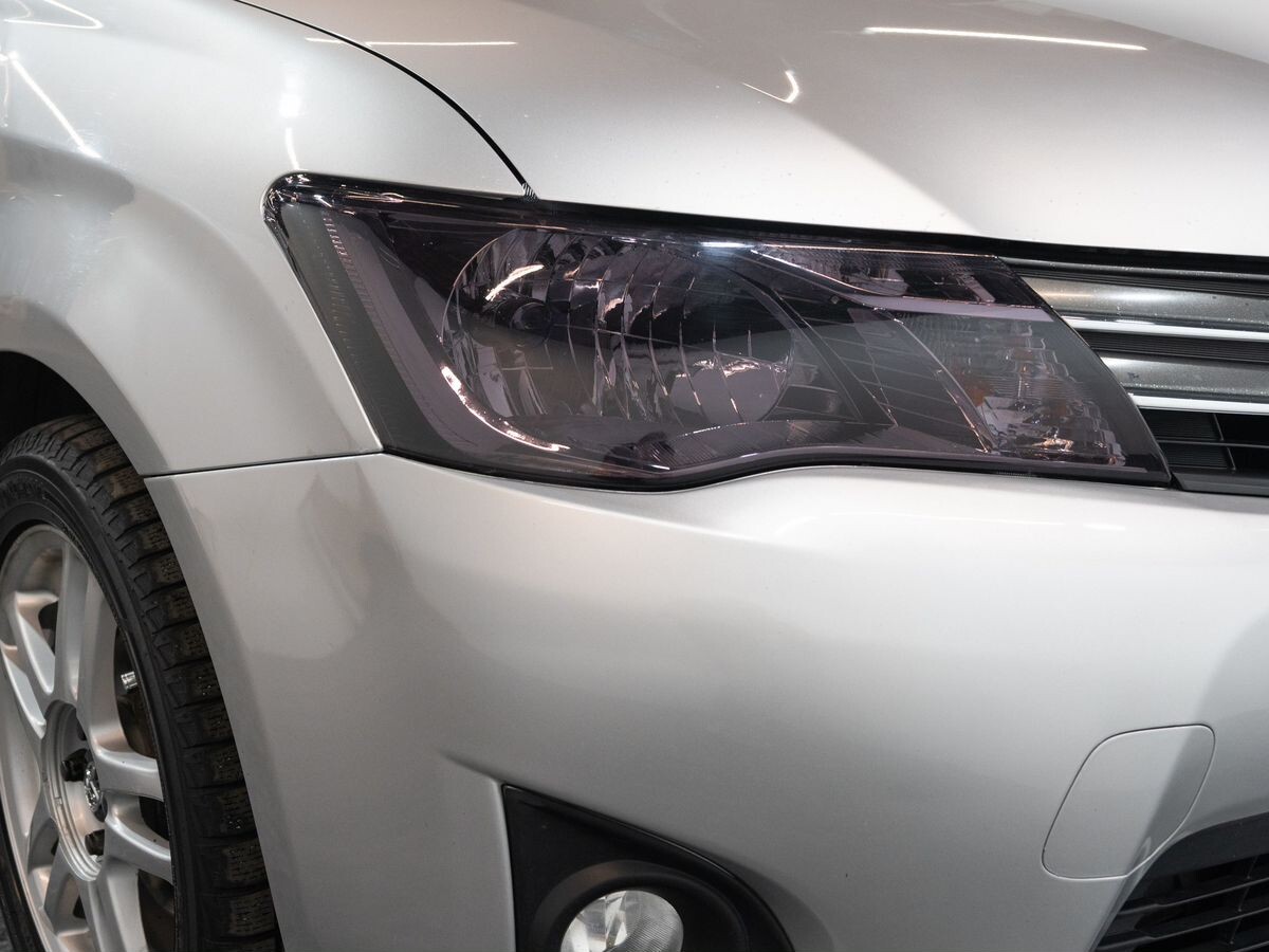 Toyota Corolla Axio 2012 - фото автомобиля