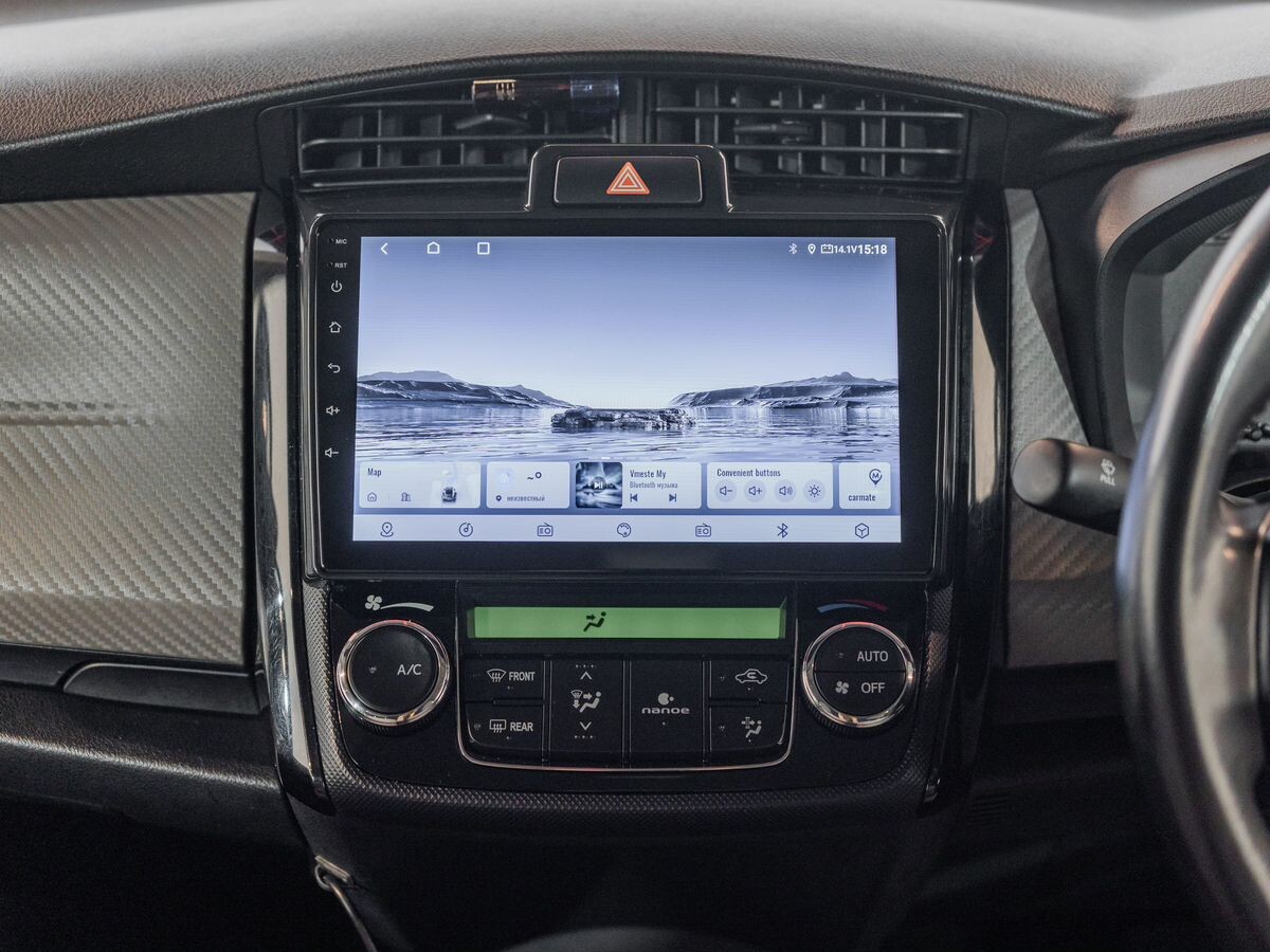 Toyota Corolla Axio 2012 - фото автомобиля