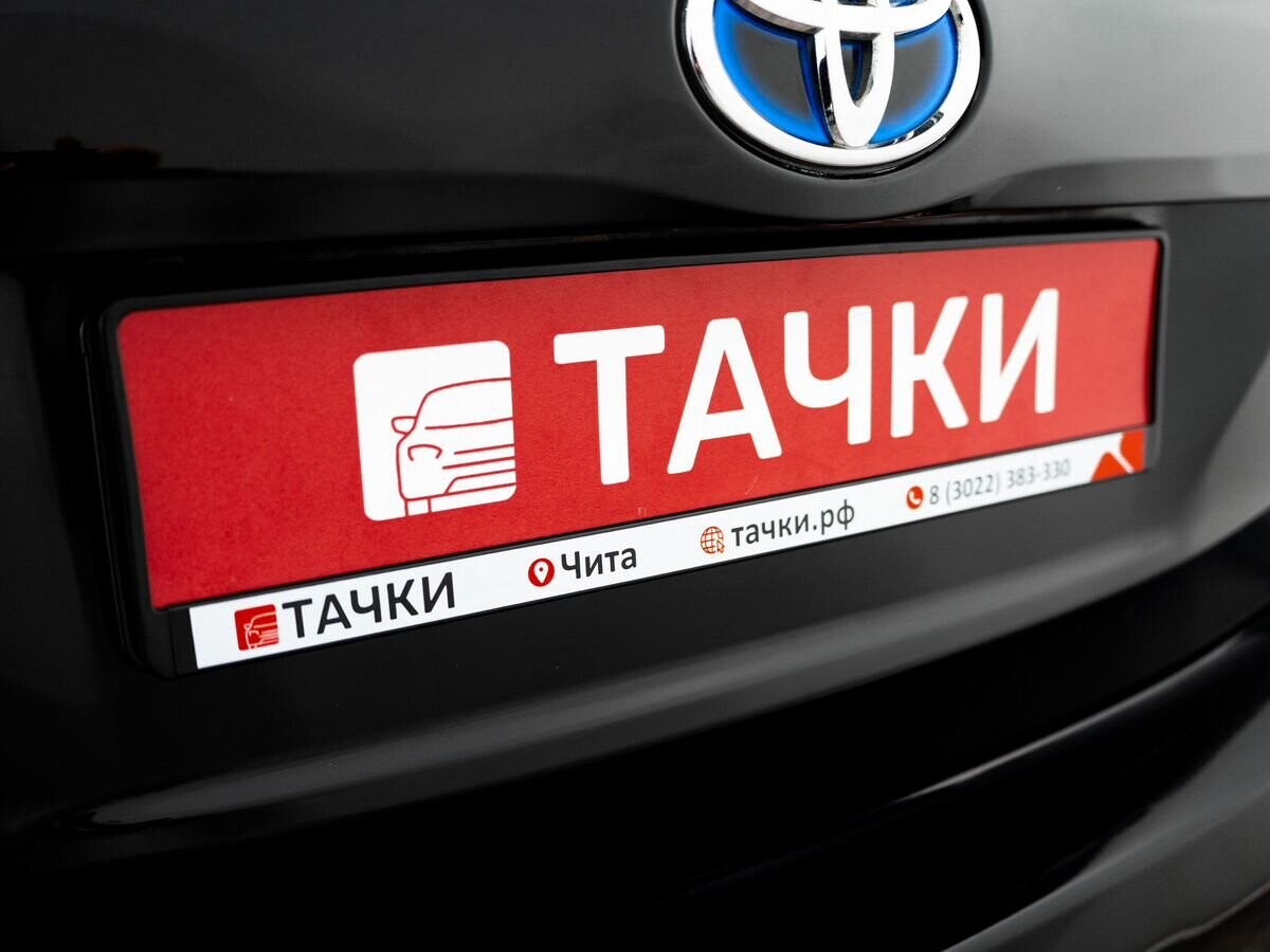 Toyota Prius Alpha 2015 - фото автомобиля