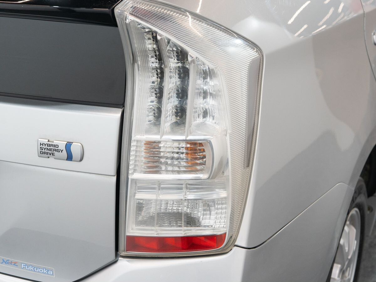 Toyota Prius 2011 - фото автомобиля