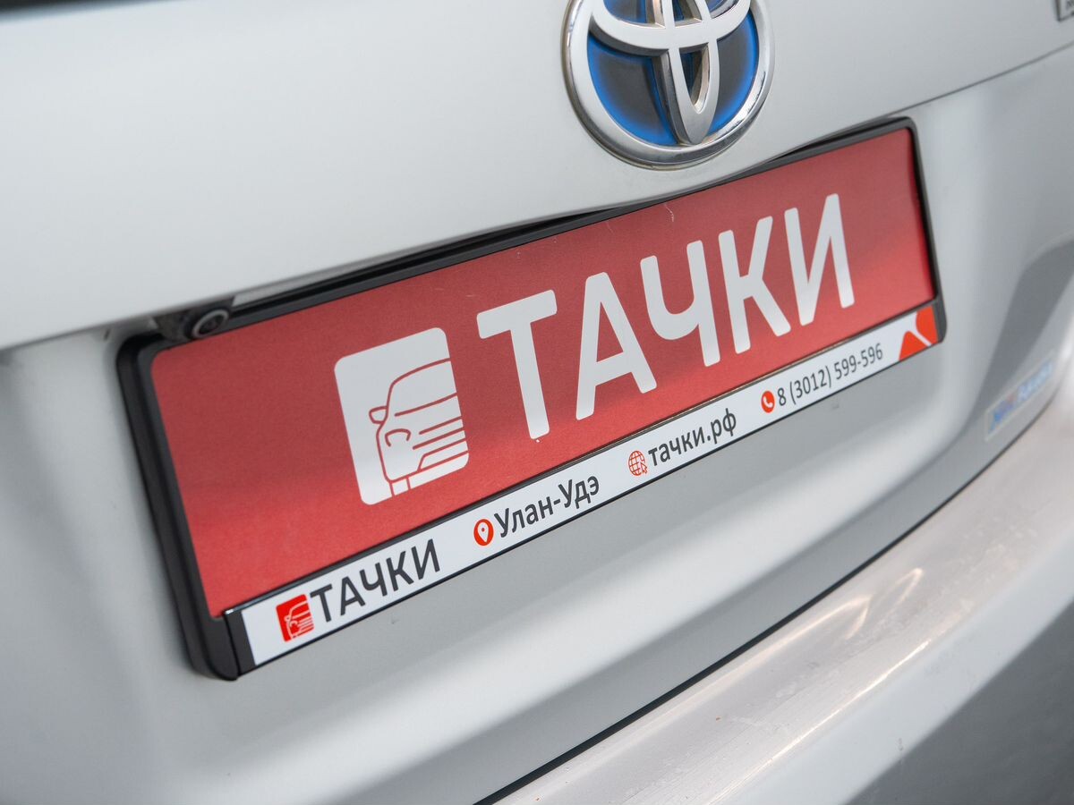 Toyota Prius 2011 - фото автомобиля