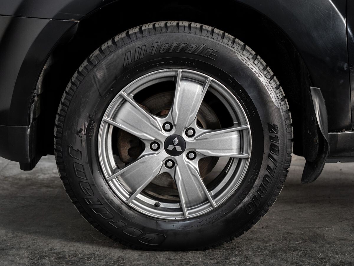 Mitsubishi Outlander 2007 - фото автомобиля