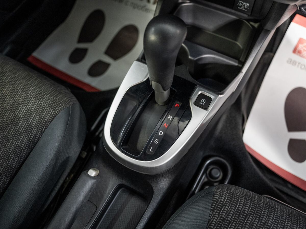 Honda Fit 2015 - фото автомобиля
