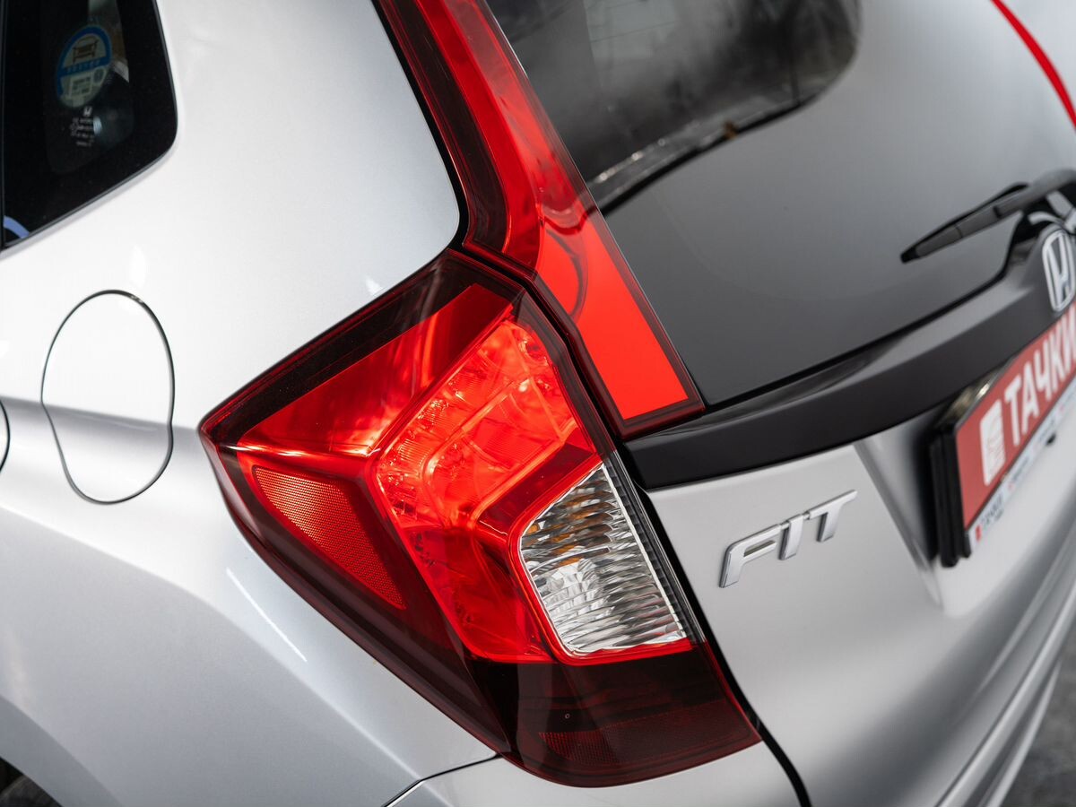 Honda Fit 2015 - фото автомобиля