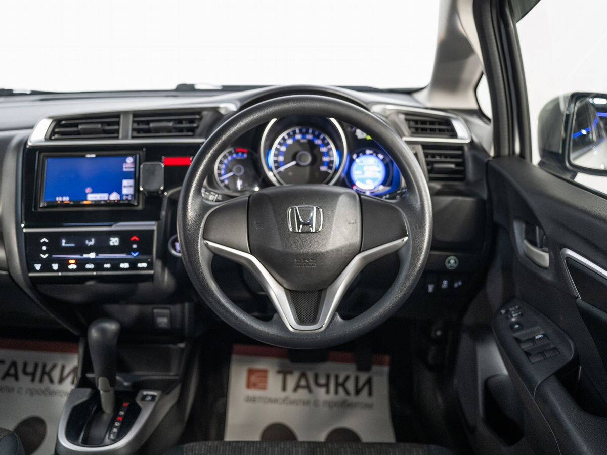 Honda Fit 2015 - фото автомобиля