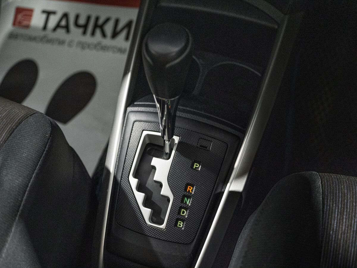 Toyota Corolla Fielder 2014 - фото автомобиля