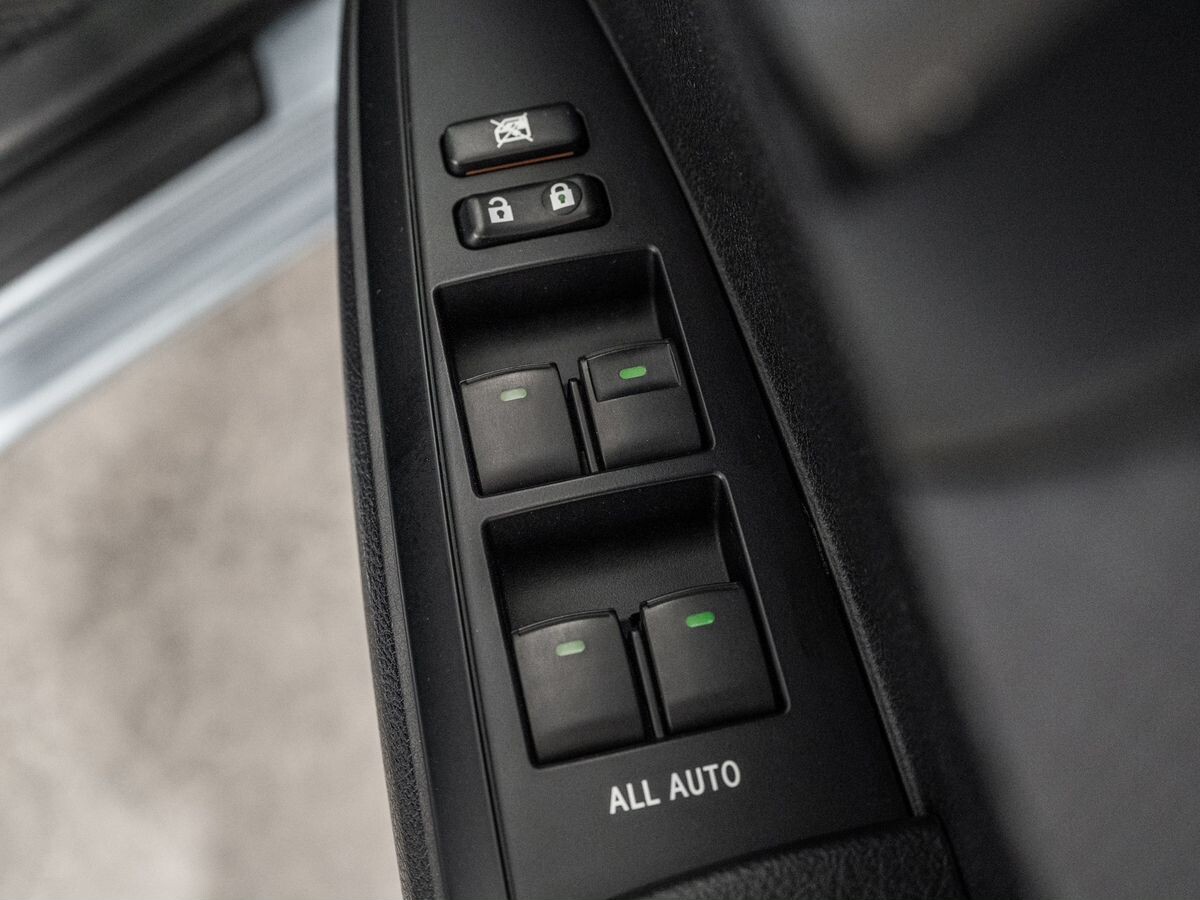 Toyota Corolla Fielder 2014 - фото автомобиля